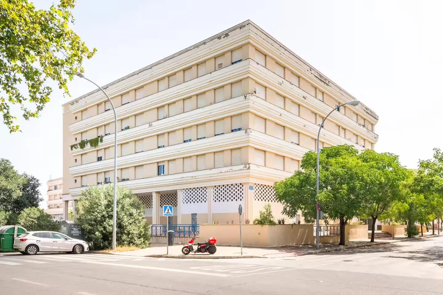 Lux Sevilla Palacio 0*,